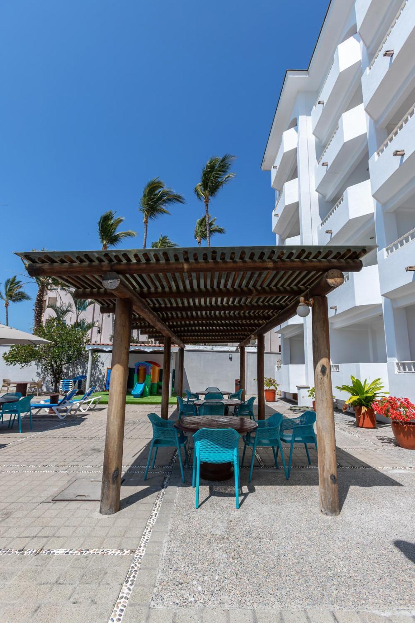 Torreblanca Beach Hotel And Suites Guayabitos - Desayuno Y Comida Incluido Rincon de Guayabitos Exterior photo